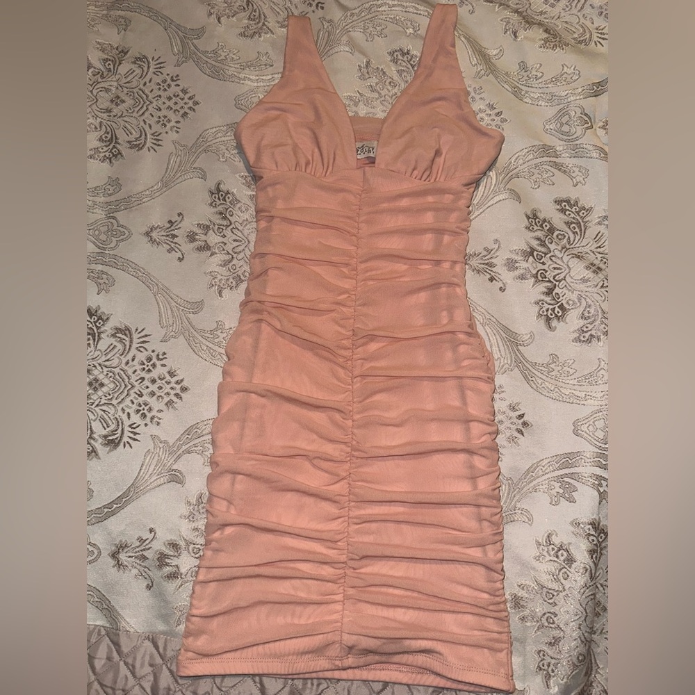 OH POLLY Size US 2 Plunge Ruched Mini Dress in Blush